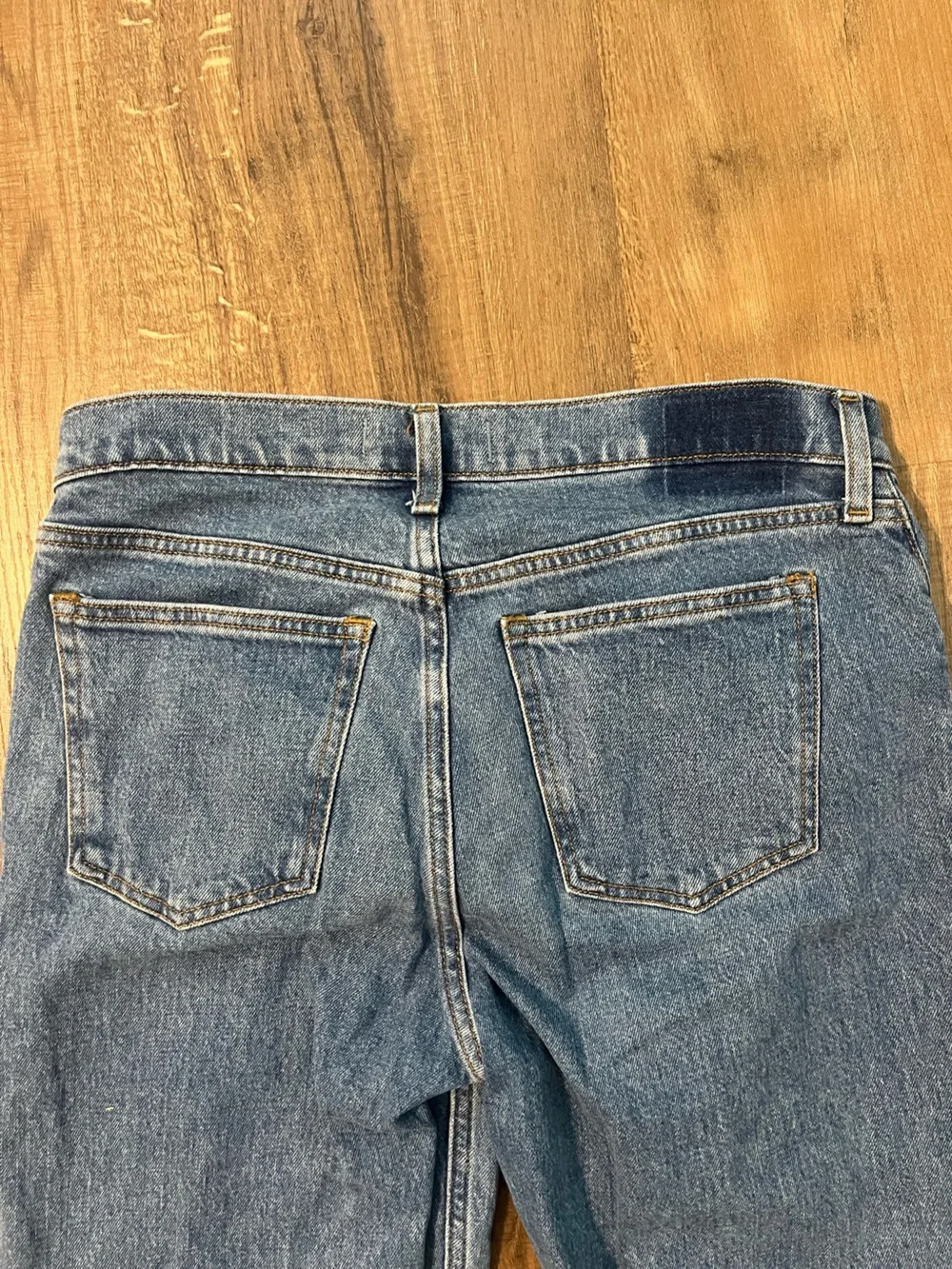 Abercrombie & Fitch Mid Rise 90s Straight Jean - Medium Tinted - Picture 8 of 10